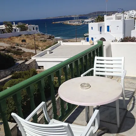 Adonis And Hotell